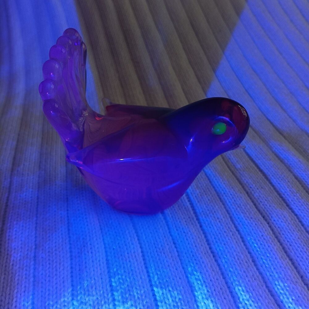 VTG 1950 Fenton Cranberry Bird of Happiness Opalescent Uranium Eyes Art Glass 4"